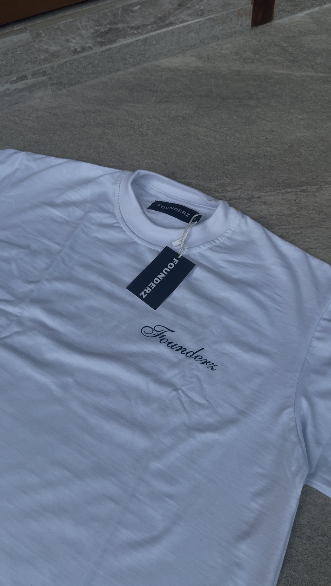 ideal white tee